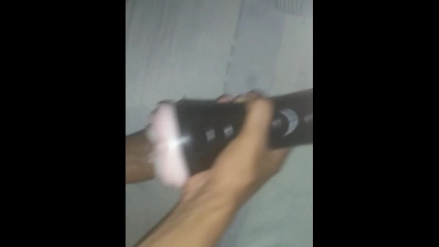 Virgem comendo buceta