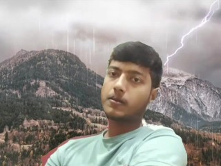 Сексуальная музыка с сиськами, показывающая девушку