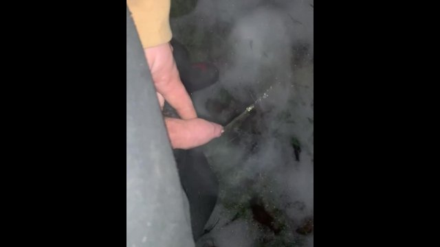 Pissing outdoors on snow/ice, steam