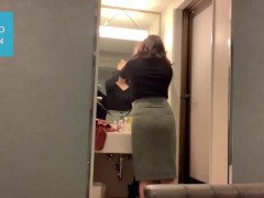 【個人撮影・中出し①】渋谷勤務のぽっちゃり爆乳OL！　某広告会社プロジェクト本社勤務25歳　ドキドキの初撮影で中出ししちゃいました♪/中出し/パイズリ/フェラ - Screenshot 2 of 16 - Japan