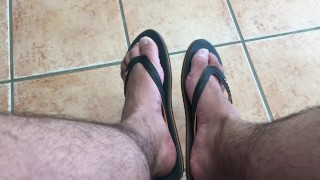 When you’re horny and finally get to cum all over your foot you feel so good - Manlyfoot road trip