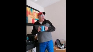 Folge mir auf Tik Tok 