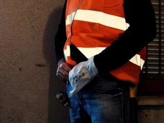 Bear jerks off quickly during his lunch break at work risking getting caught. 😱😳💦