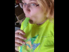 Pickle sucker  - Screenshot 3 of 16 - Sucking