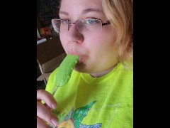 Pickle sucker  - Screenshot 7 of 16 - Licking