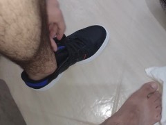 calçando o meu novo adidas pela primeira vez