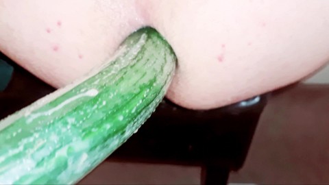TRIED BEING VEGAN FUCKED MY GAPING HOLE WITH A CUCUMBER PT1