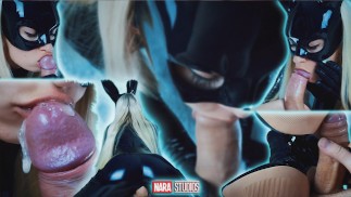 THE BATMAN (PornVersion). CATWOMAN. Sex mit BDSM-Herrin in Latexmaske. Footjob und schlampiger Blowjob