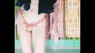 Musilm шлюха сексуально танцует в HIjab