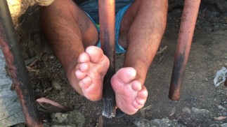 Die Fahrt durch die Hauptstadt endete damit, dass ich im Gefängnis landete! - Manlyfoot Roadtrip - Ettamoga Pub