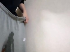 大学生、我慢の限界でおしっこお漏らし - Screenshot 15 of 16 - おねしょ