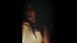 Southern Dutchess 弹奏性感的原创吉他piece._HOTMILF_BRUNETTE