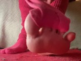 Hot milf Toe sock removal and slides dangle