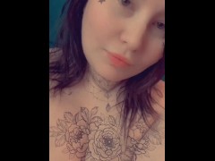 Add me on snap Rainbowmagic417 so we can meet and I can fuck and suck you 😉