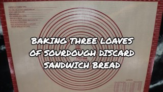 Hornear tres hogazas de pan de sándwich descartable de masa fermentada - Edición apresurada