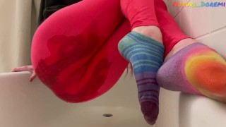 Lustful Squirting Through Socks Soaked In Leggings And Pussy Juice While In The Restroom
