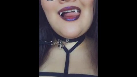 Soft Mouth with Fangs and Collar