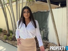 Video PropertySex Real Estate Agent With Big Natural Tits and Ass Motivates Handyman To Get Work Done