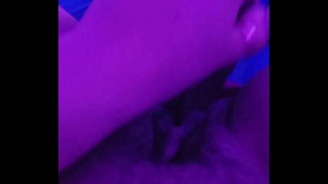 Wet pussy masterbating and squirting
