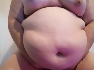 BBW Chevauche un Gode et Gémit