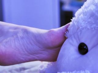 Carini i Piedi Degli Studenti - Vorrei Che TU Fossi Il Peluche Sotto Le Suole Dei Miei Piedi