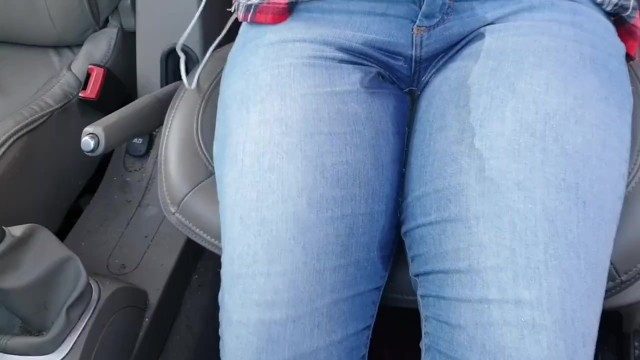 ⭐ non Stop Jeans Pissing Compilation! Sexy Girl Loves Pissing her Pants!