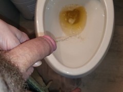 Morning Wood Yellow Piss - Screenshot 15 of 16 - Pee While Hard