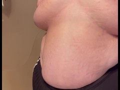 BBW PLAYING WITH HER HUGE TITS FOR YOU