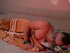 Жесткий секс и поцелуй со спермой во рту - Screenshot 1 of 16 - трахает