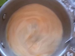 Готовлю очень вкусную яичницу. Рецепт вкусного завтрака - Screenshot 8 of 16 - Beautiful Girl