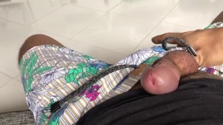 Я мастурбирую до тех пор, пока у меня не закончится молоко