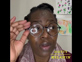 SLUTTYMELANIN #25 的问答：为什么男人喜欢吮吸胸部？