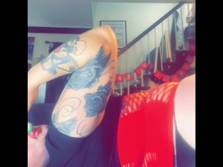 BBW squirts the rainbow