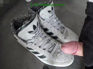 Cumshot on used Adidas Hardcourt