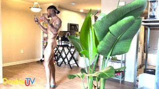 DOUBLEUTV PRESENTS AARON