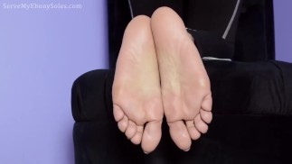 Лизни мои подошвы