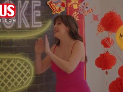 Jerkaoke - Bella Rolland and Codey Steele - Screenshot 5 of 16 - Beautiful Girl
