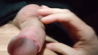 СУПЕР ПАРЕНЬ БЫСТРО ДРОЧИТ БОЛЬШОЙ ЧЛЕН