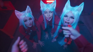 Trois filles cosplay ont été baisées durement par une énorme bite AliceBong