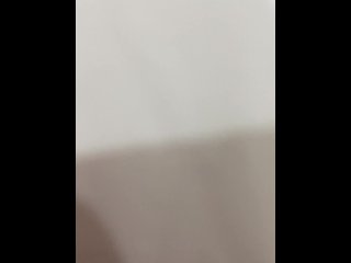 Novio y novia latina culona_y tetona tienen sexo sin condon