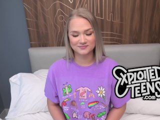 Blonde teen with a fat ass gives a sloppy BJ screenshot number 1
