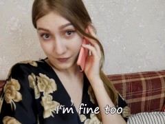 Video Hot tøs taler til hendes mand på telefonen