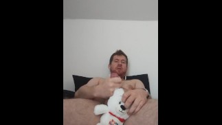 Мастурбация с коллегой по фильму Teddy Bear