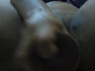 Mulher gostosa se masturbado_com dildo gigante. JPutinha