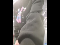 Fat ass redhead flashes ass in public gym - Screenshot 2 of 16 - Flashing