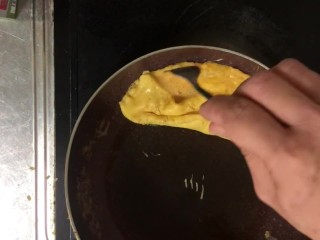 Un Día Quiero Hacer Una Tortilla que Parece El Culo De Una Joven. 😒😒😒