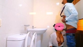 Quick Fuck With My Office Hot sexy Girl in The Office Bathroom