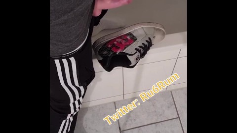 Cum on my DC Skatershoes