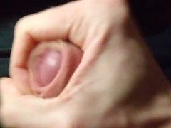 ПАРЕНЬ ДРОЧИТ ПОКА В МАГАЗИНЕ - Screenshot 3 of 16 - Caught Step Mom