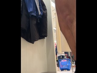 ▶ Dick Flash in changing room and got caught XNXX2 Video